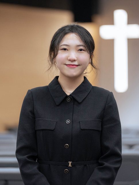 김유라